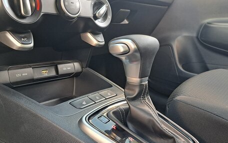 KIA Rio IV, 2021 год, 1 620 000 рублей, 6 фотография