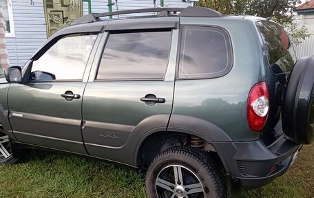 Chevrolet Niva I рестайлинг, 2011 год, 560 000 рублей, 6 фотография