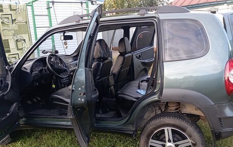 Chevrolet Niva I рестайлинг, 2011 год, 560 000 рублей, 33 фотография