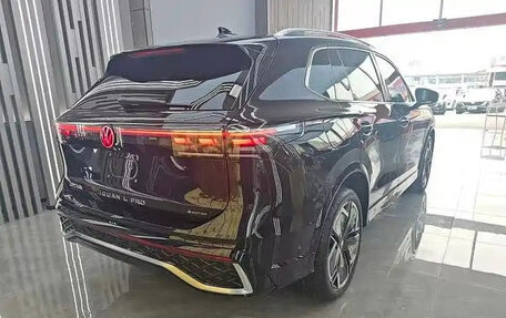 Volkswagen Tiguan, 2025 год, 4 290 069 рублей, 6 фотография