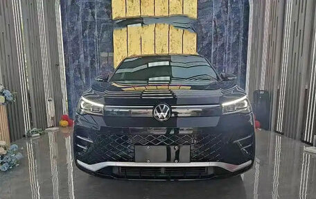 Volkswagen Tiguan, 2025 год, 4 290 069 рублей, 2 фотография