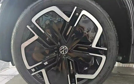 Volkswagen Tiguan, 2025 год, 4 290 069 рублей, 15 фотография