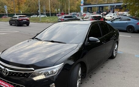 Toyota Camry, 2015 год, 1 900 000 рублей, 3 фотография