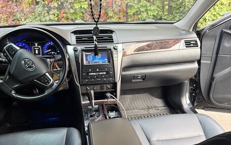 Toyota Camry, 2015 год, 1 900 000 рублей, 8 фотография