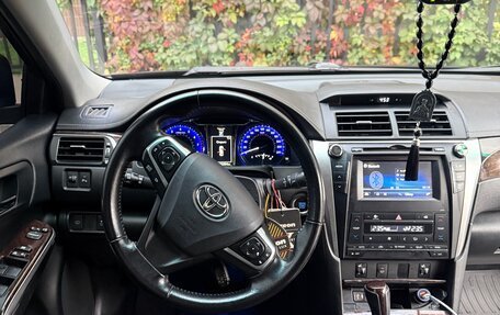 Toyota Camry, 2015 год, 1 900 000 рублей, 7 фотография