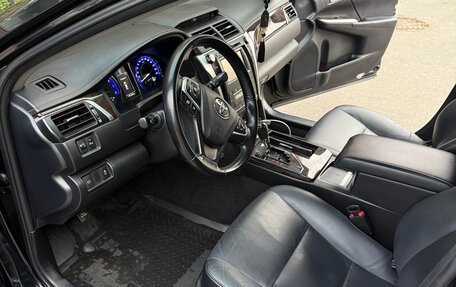 Toyota Camry, 2015 год, 1 900 000 рублей, 9 фотография