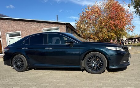 Toyota Camry, 2018 год, 3 070 000 рублей, 5 фотография