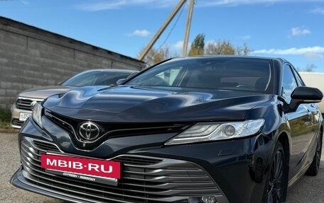 Toyota Camry, 2018 год, 3 070 000 рублей, 19 фотография