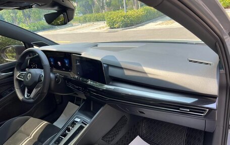 Volkswagen Golf VIII, 2022 год, 1 545 000 рублей, 10 фотография