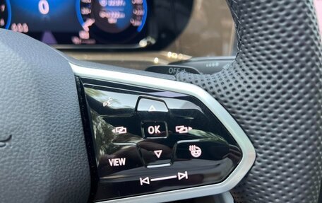 Volkswagen Golf VIII, 2022 год, 1 545 000 рублей, 14 фотография