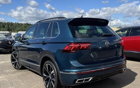 Volkswagen Tiguan II, 2023 год, 3 200 000 рублей, 4 фотография