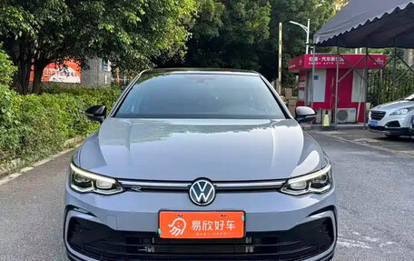 Volkswagen Golf VIII, 2023 год, 1 640 000 рублей, 2 фотография