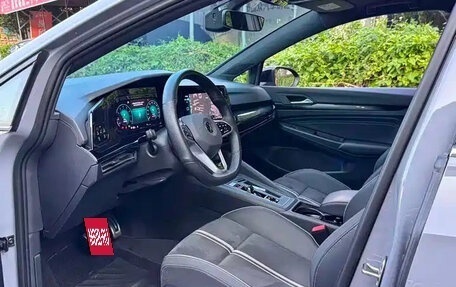 Volkswagen Golf VIII, 2023 год, 1 640 000 рублей, 7 фотография