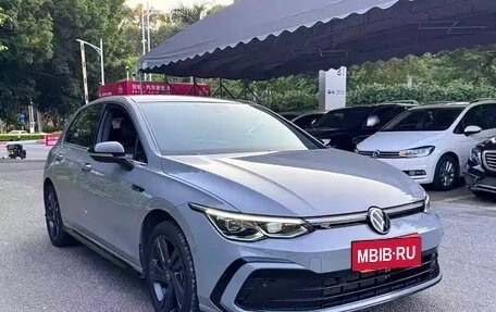 Volkswagen Golf VIII, 2023 год, 1 640 000 рублей, 4 фотография