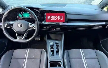 Volkswagen Golf VIII, 2023 год, 1 640 000 рублей, 8 фотография