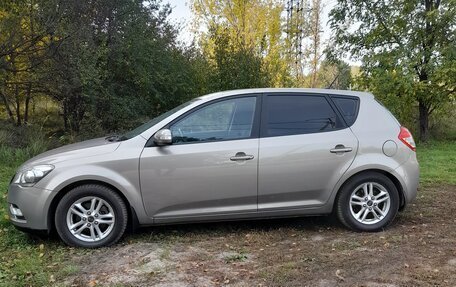 KIA cee'd I рестайлинг, 2010 год, 630 000 рублей, 14 фотография