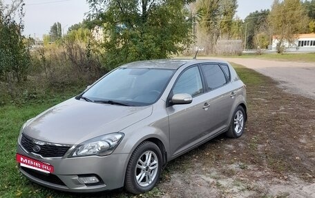 KIA cee'd I рестайлинг, 2010 год, 630 000 рублей, 15 фотография