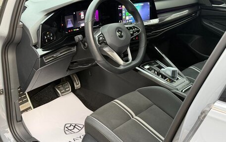 Volkswagen Golf VIII, 2023 год, 1 650 000 рублей, 13 фотография