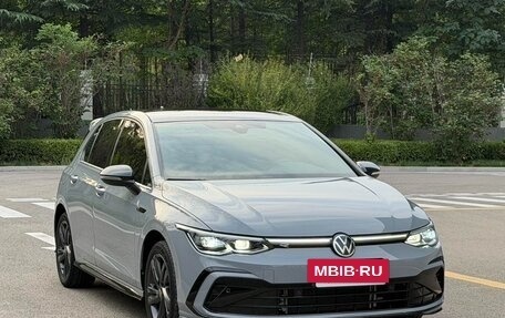 Volkswagen Golf VIII, 2023 год, 1 650 000 рублей, 3 фотография