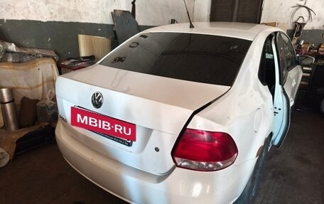 Volkswagen Polo VI (EU Market), 2012 год, 180 000 рублей, 2 фотография