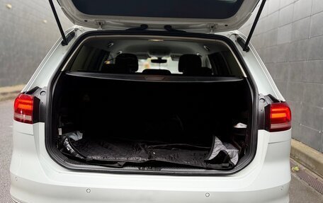 Volkswagen Passat B8 рестайлинг, 2017 год, 1 521 000 рублей, 5 фотография