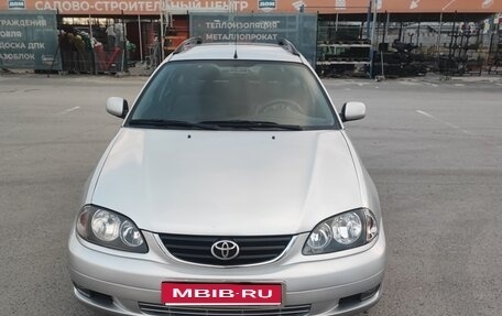Toyota Avensis III рестайлинг, 2001 год, 510 000 рублей, 1 фотография