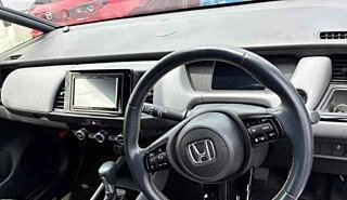 Honda Fit, 2023 год, 1 500 000 рублей, 3 фотография