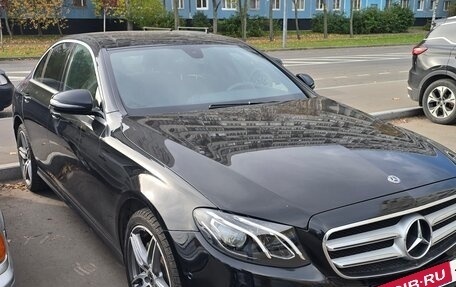 Mercedes-Benz E-Класс, 2018 год, 2 250 000 рублей, 2 фотография