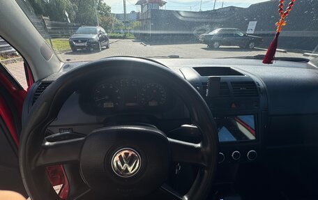 Volkswagen Polo IV рестайлинг, 2006 год, 400 000 рублей, 10 фотография