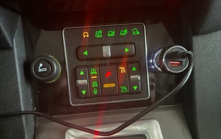 Land Rover Discovery IV, 2012 год, 2 086 660 рублей, 18 фотография