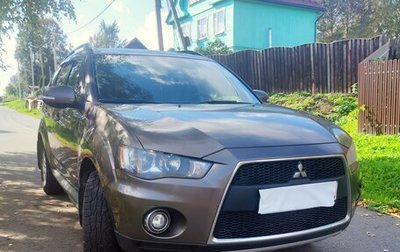 Mitsubishi Outlander III рестайлинг 3, 2011 год, 800 000 рублей, 1 фотография