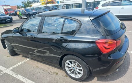 BMW 1 серия, 2018 год, 1 900 000 рублей, 5 фотография