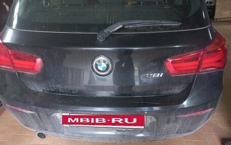 BMW 1 серия, 2018 год, 1 900 000 рублей, 13 фотография