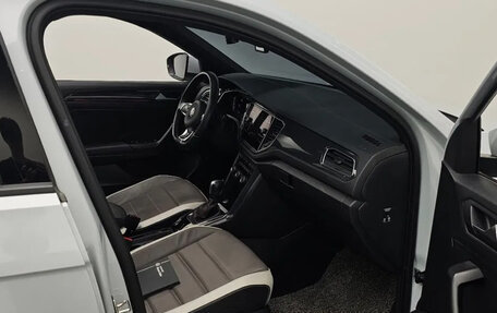 Volkswagen T-Roc I, 2021 год, 2 190 000 рублей, 10 фотография