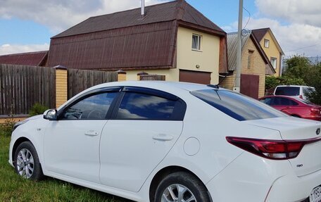 KIA Rio IV, 2021 год, 1 648 000 рублей, 6 фотография