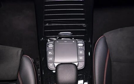 Mercedes-Benz CLA, 2022 год, 4 300 000 рублей, 15 фотография