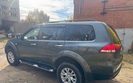 Mitsubishi Pajero Sport II рестайлинг, 2014 год, 2 400 000 рублей, 2 фотография