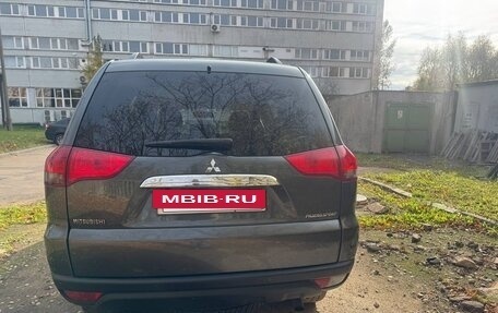 Mitsubishi Pajero Sport II рестайлинг, 2014 год, 2 400 000 рублей, 5 фотография
