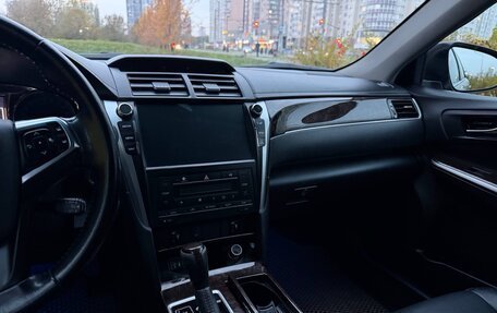 Toyota Camry, 2018 год, 2 150 000 рублей, 13 фотография