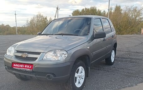 Chevrolet Niva I рестайлинг, 2019 год, 845 000 рублей, 1 фотография