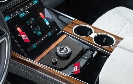Cadillac Escalade V, 2025 год, 21 990 000 рублей, 22 фотография