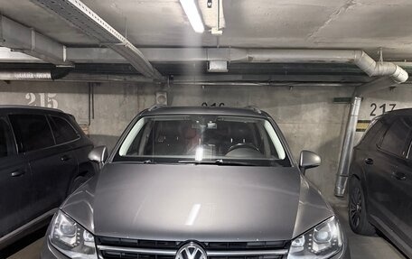 Volkswagen Touareg III, 2012 год, 2 100 000 рублей, 1 фотография
