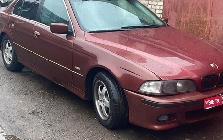 BMW 5 серия, 1998 год, 300 000 рублей, 1 фотография