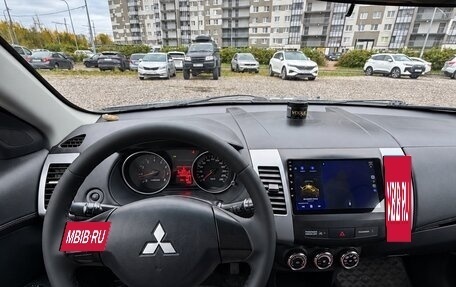 Mitsubishi Outlander III рестайлинг 3, 2011 год, 875 000 рублей, 8 фотография