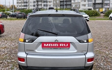 Mitsubishi Outlander III рестайлинг 3, 2011 год, 875 000 рублей, 5 фотография