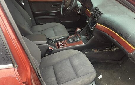 BMW 5 серия, 1998 год, 300 000 рублей, 3 фотография