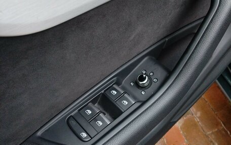 Audi A4, 2019 год, 3 550 000 рублей, 15 фотография