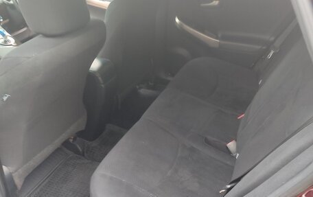 Toyota Prius, 2014 год, 1 630 000 рублей, 5 фотография
