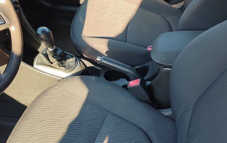 Hyundai Solaris II рестайлинг, 2014 год, 750 000 рублей, 5 фотография