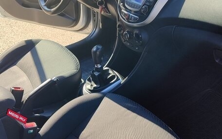 Hyundai Solaris II рестайлинг, 2014 год, 750 000 рублей, 12 фотография